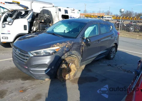 2017 Hyundai Tucson Se z USA, uszkodzony, nr VIN KM8J23A46HU417169